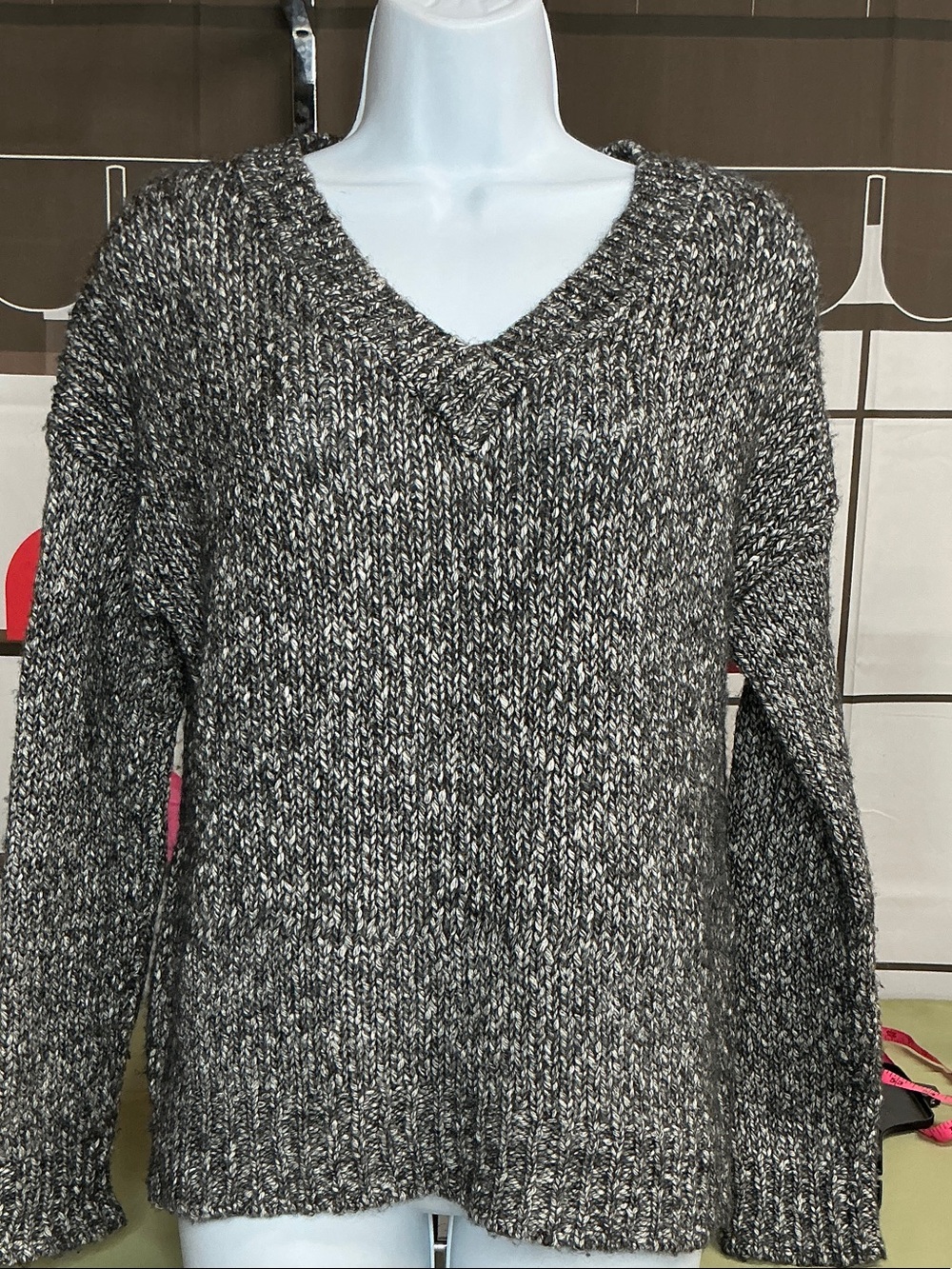 Theory sz small V-Neck Knit Sweater - Gray #2353